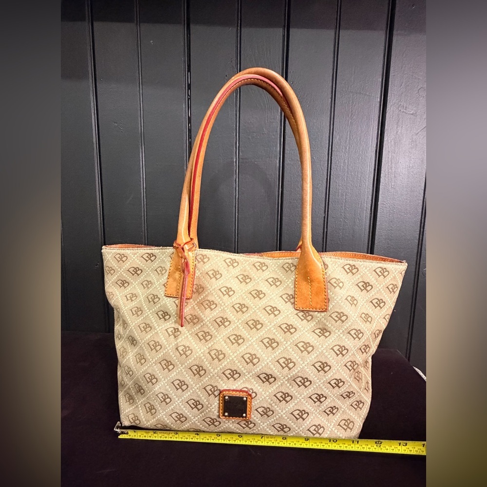Dooney & Bourke Vintage Tan and Orange Tote Bag - Picture 6 of 15